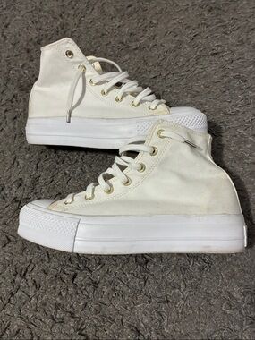 Converse chuck Taylor platform